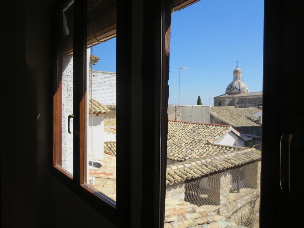 Apartamentos Turisticos El Losal Úbeda Exterior foto